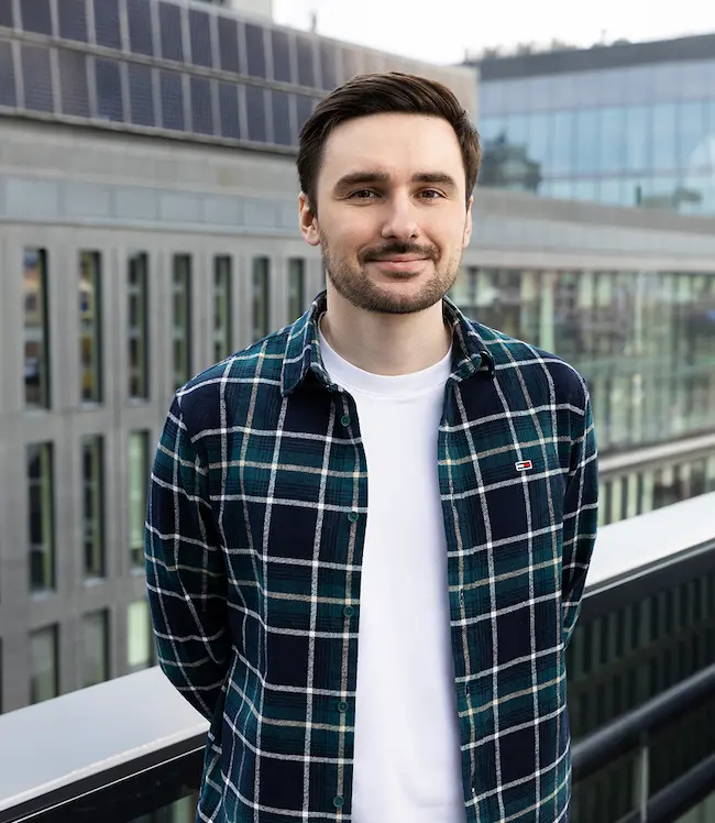 Влад Конончук